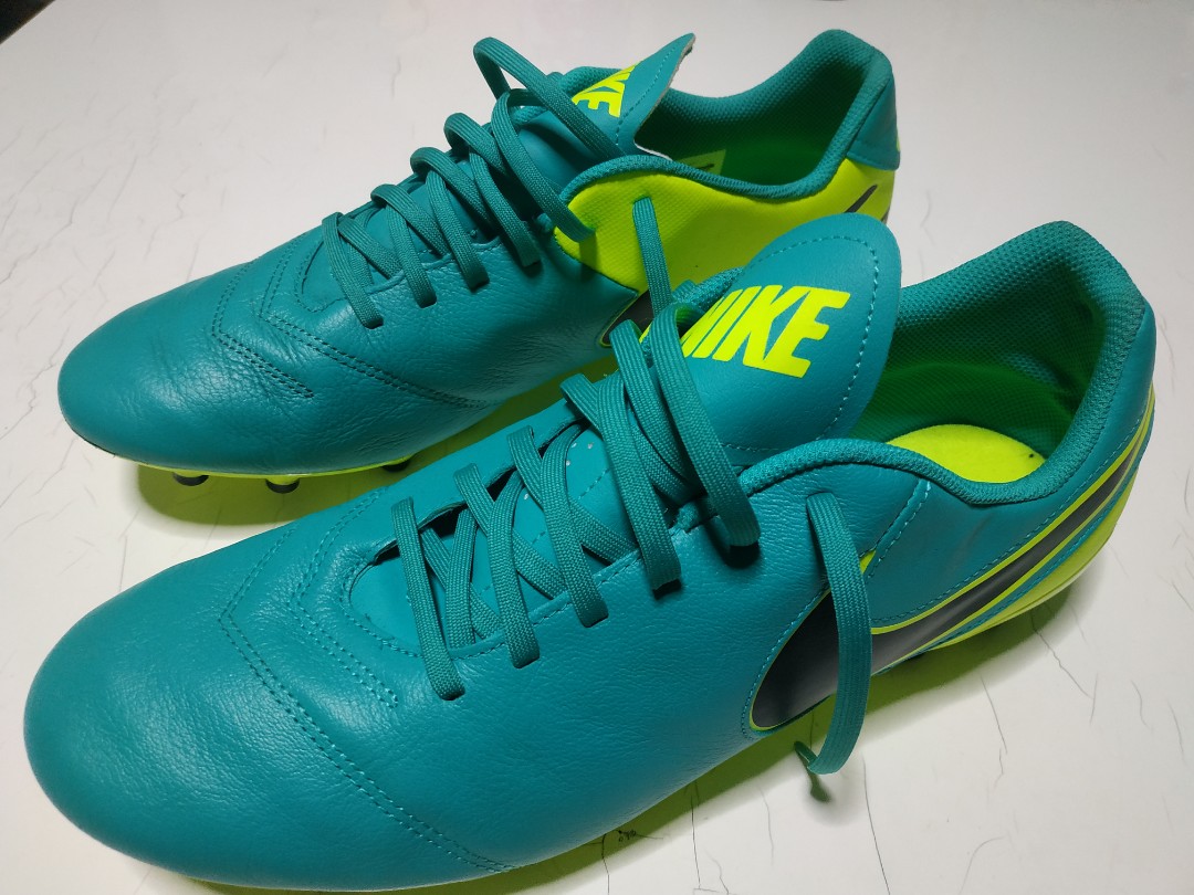 nike tiempo genio football boots
