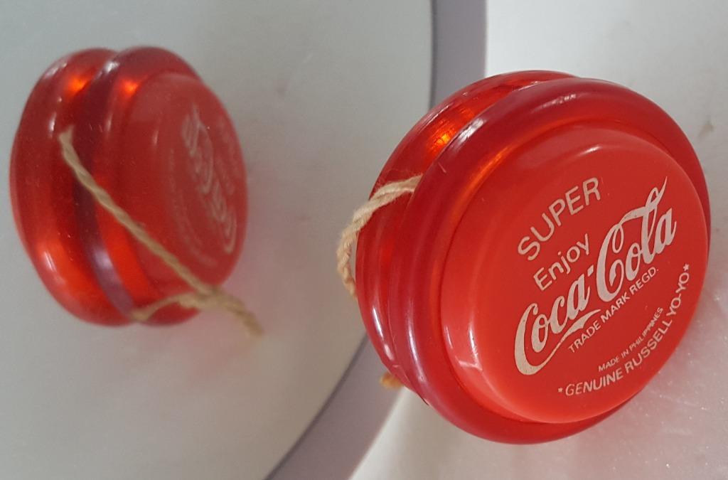 Exquisite Coca Cola Souvenir, Vintage yo-yo, Genuine Russell Yo-Yo, a  Moving Coke Yo Yo,