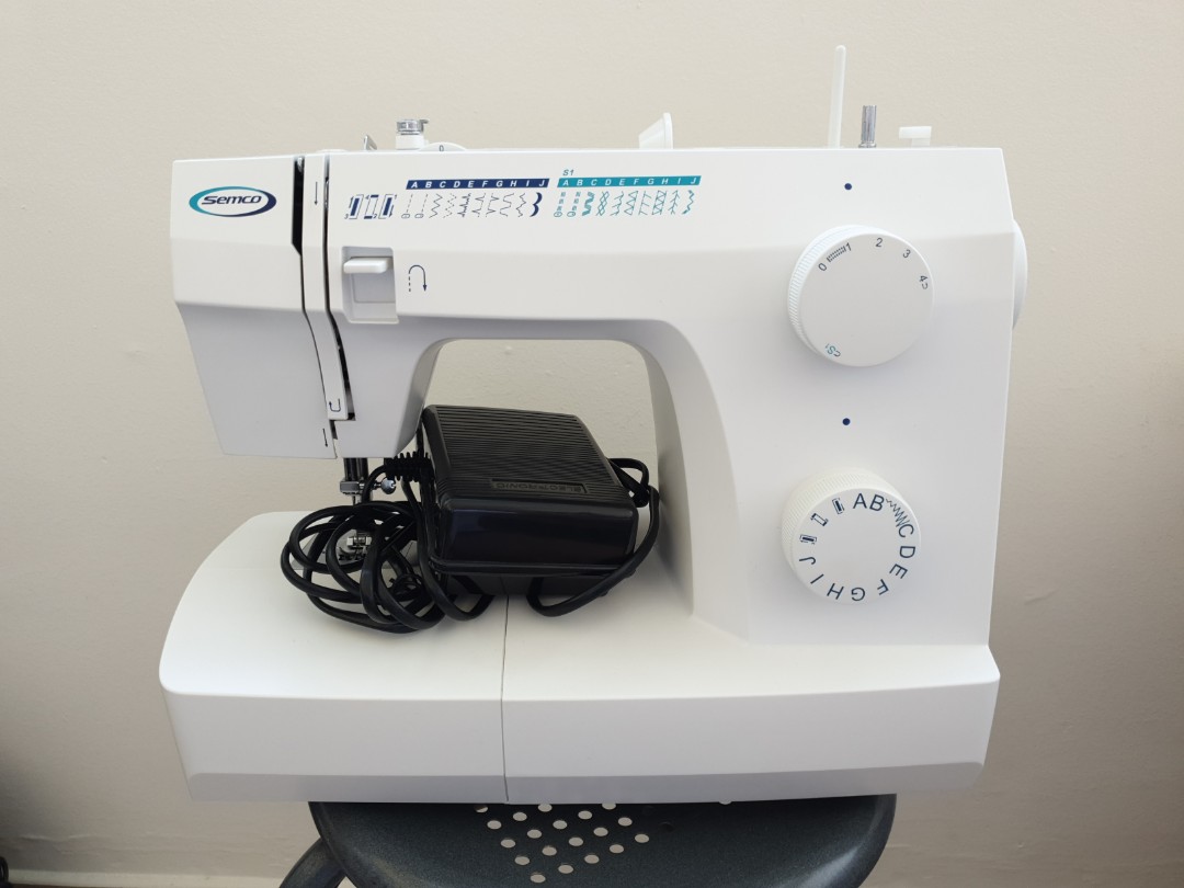 Semco Sewing Machine, Hobbies & Toys, Stationery & Craft, Craft