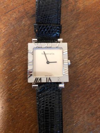 (Category: ) located in . Submitted by shopaholic-anonymous (Listing ID 274512441, Image 1). Description: .