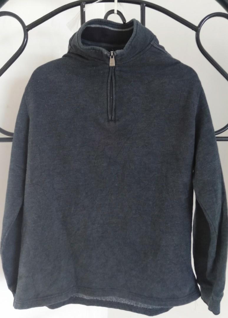 Arrow u.s.brand Sweater (Category: Hoodies) located in Manila. Submitted by mindplanets (Listing ID 274567086, Image 1). Description: arrow brand u.s.
