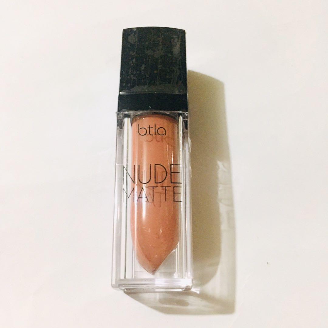 BTLA Nude Matte Lipstick (Category: Makeup) located in Manila. Submitted by MCstore (Listing ID 274529121, Image 2). Description: • A matte-finish liquid lipstick in lovely nude hues. • Richly pigmented formula paints your pout in a flattering neutral tint; provides comfortable long wear for healthy looking lips; comes in nine (9) different shades to suit every skin tone. • PERFECT FOR: Your everyday lip look. • WHAT YOU GET: (1) Nude Matte • NET