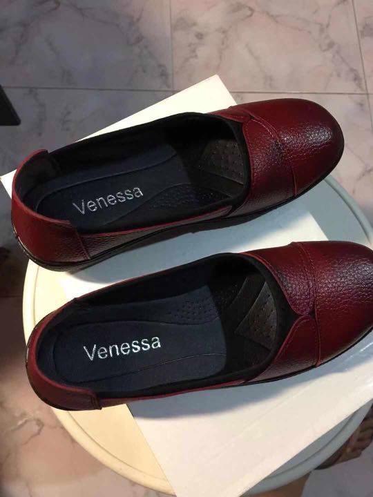 non slip comfy shoes