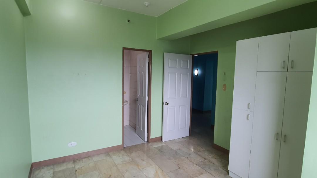 Condo For Rent along Katipunan Avenue Ateneo Miriam UP Quezon City