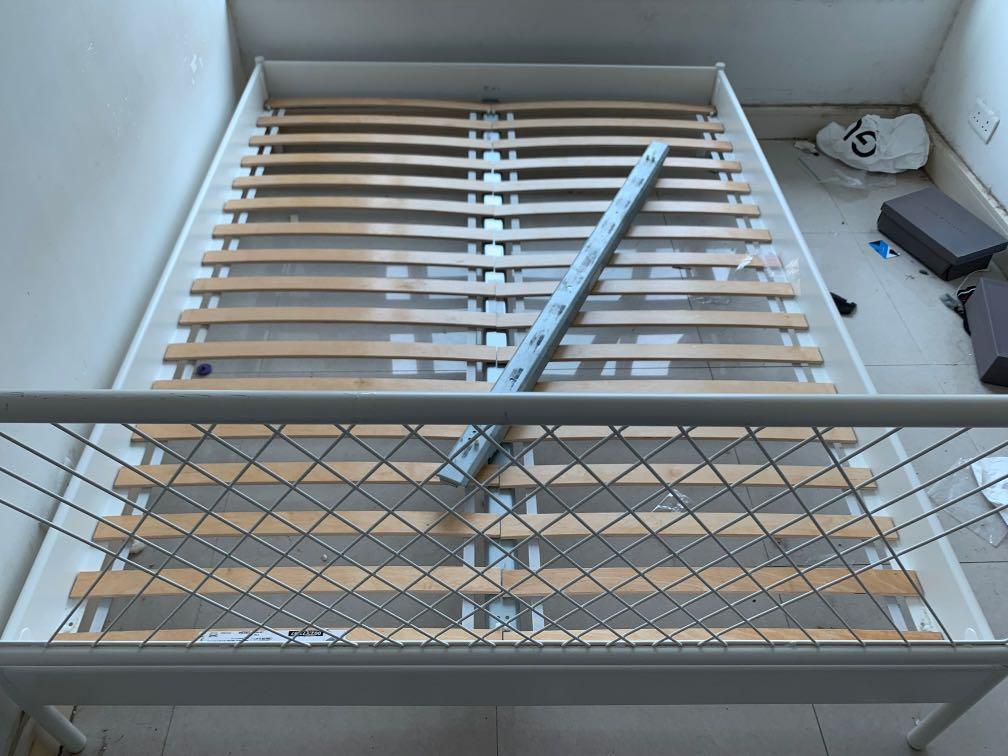 Ikea Nesttun Double Bed Frame, with extra support beam, 傢俬＆家居, 傢俬, 床架及床