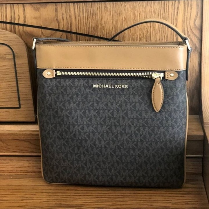 michael kors signature purse