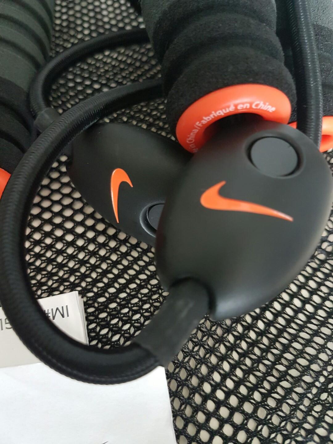 Nike resistance band kit...(sold), Sports Equipment, Exercise & Fitness