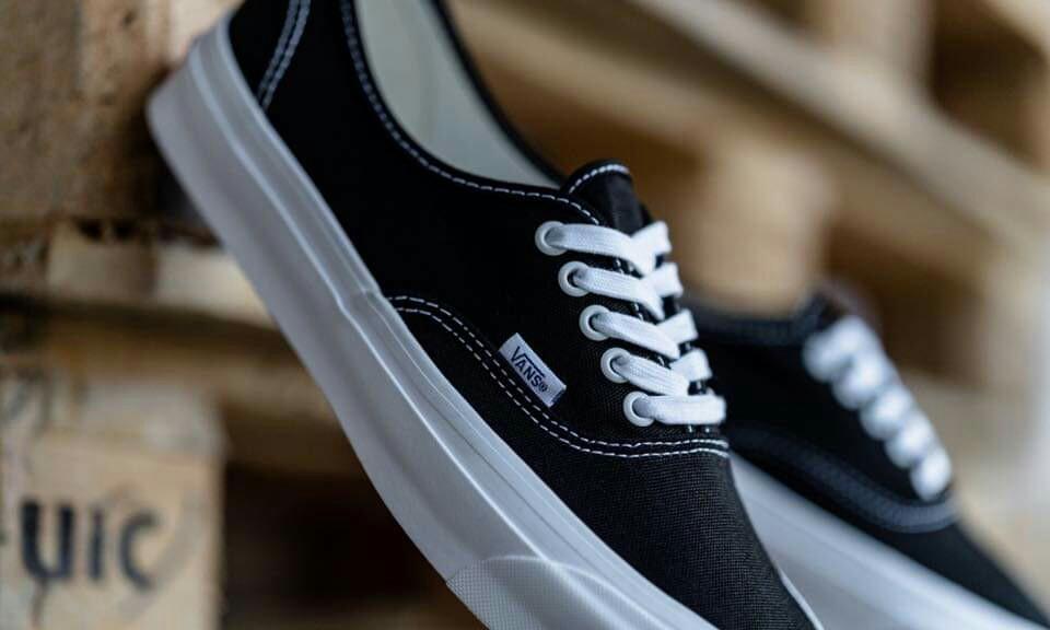 All black clearance vans size 5