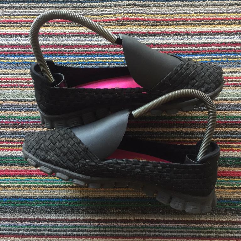 Skechers Yes Please Sneakers in Black Fesyen Wanita Sepatu di