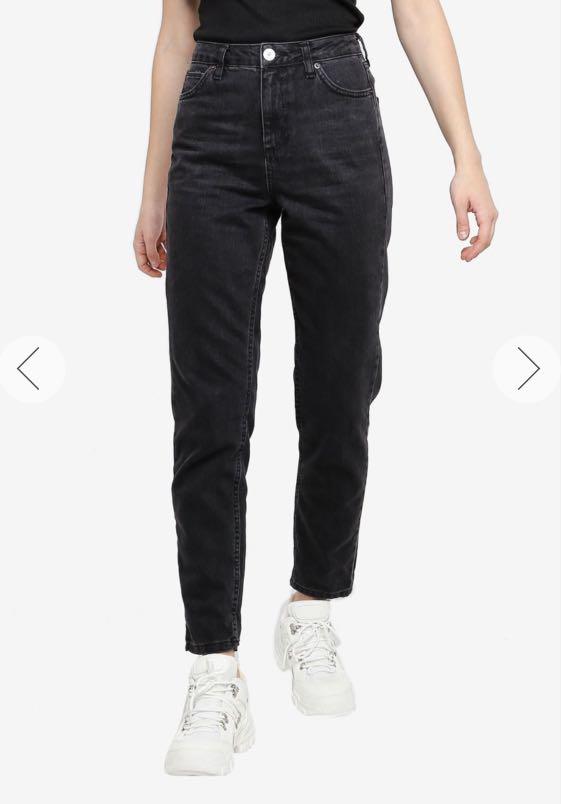 urban outfitters black mom jeans