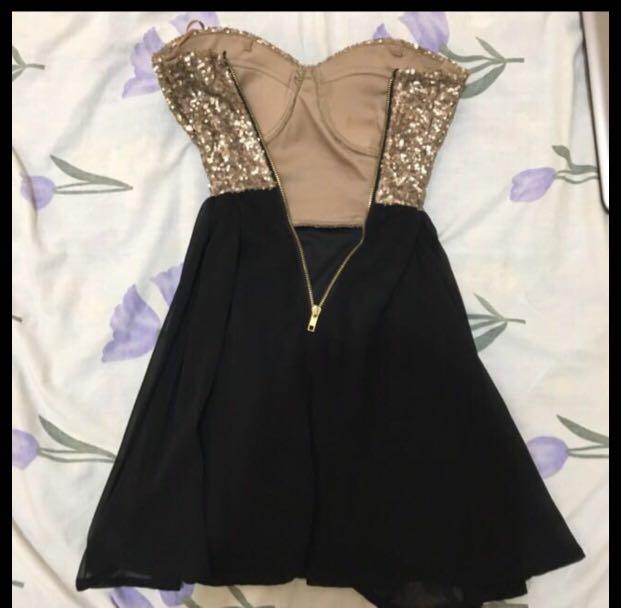 Black and gold glitter dress (Category: Dresses) located in Manila. Submitted by thelmsph (Listing ID 274619462, Image 3). Description: .