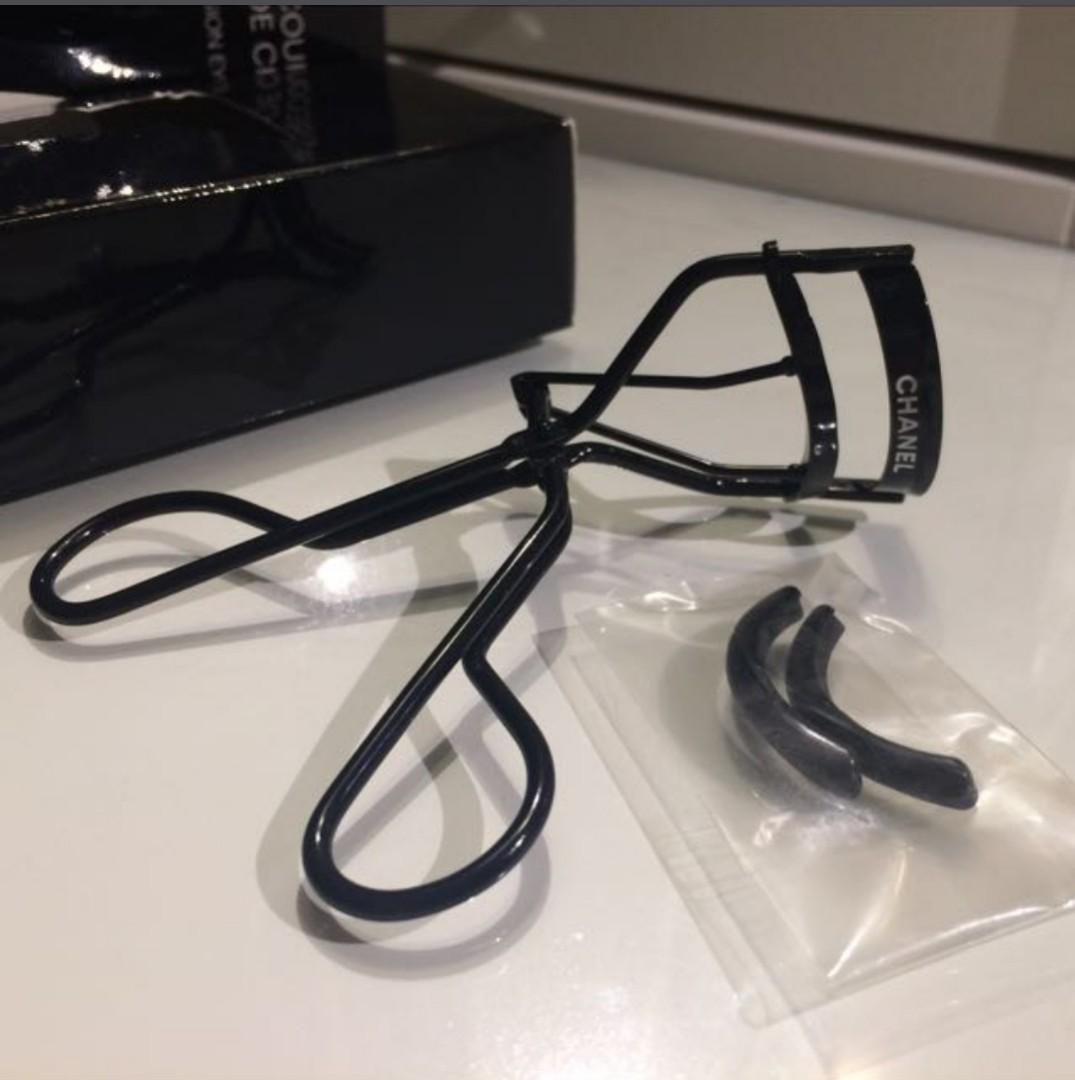 Chanel Precision Eyelash Curler [BNIB], Beauty & Personal Care, Face,  Makeup on Carousell