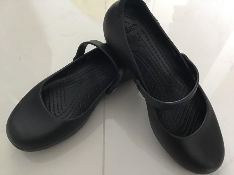 Mary jane crocs size on sale 9