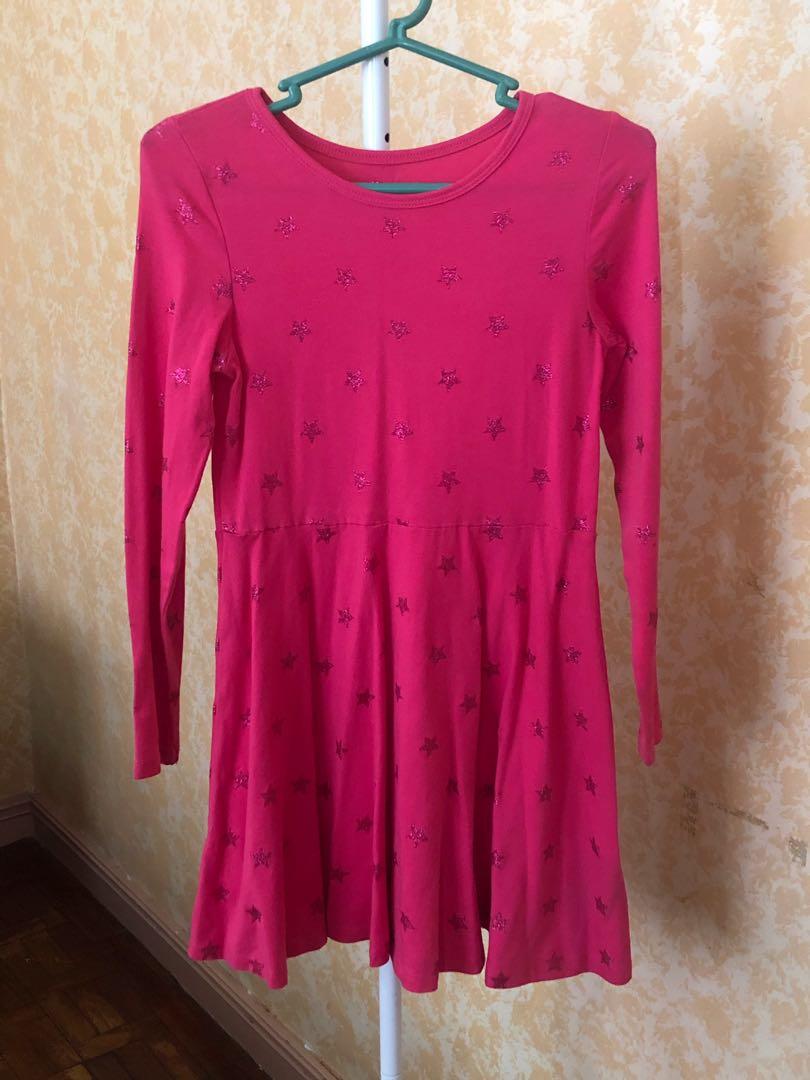 H&M long sleeves dress (Category: Babies & Kids Fashion) located in Quezon City. Submitted by mrs.bi (Listing ID 274668692, Image 1). Description: Barely used. Excellent condition.