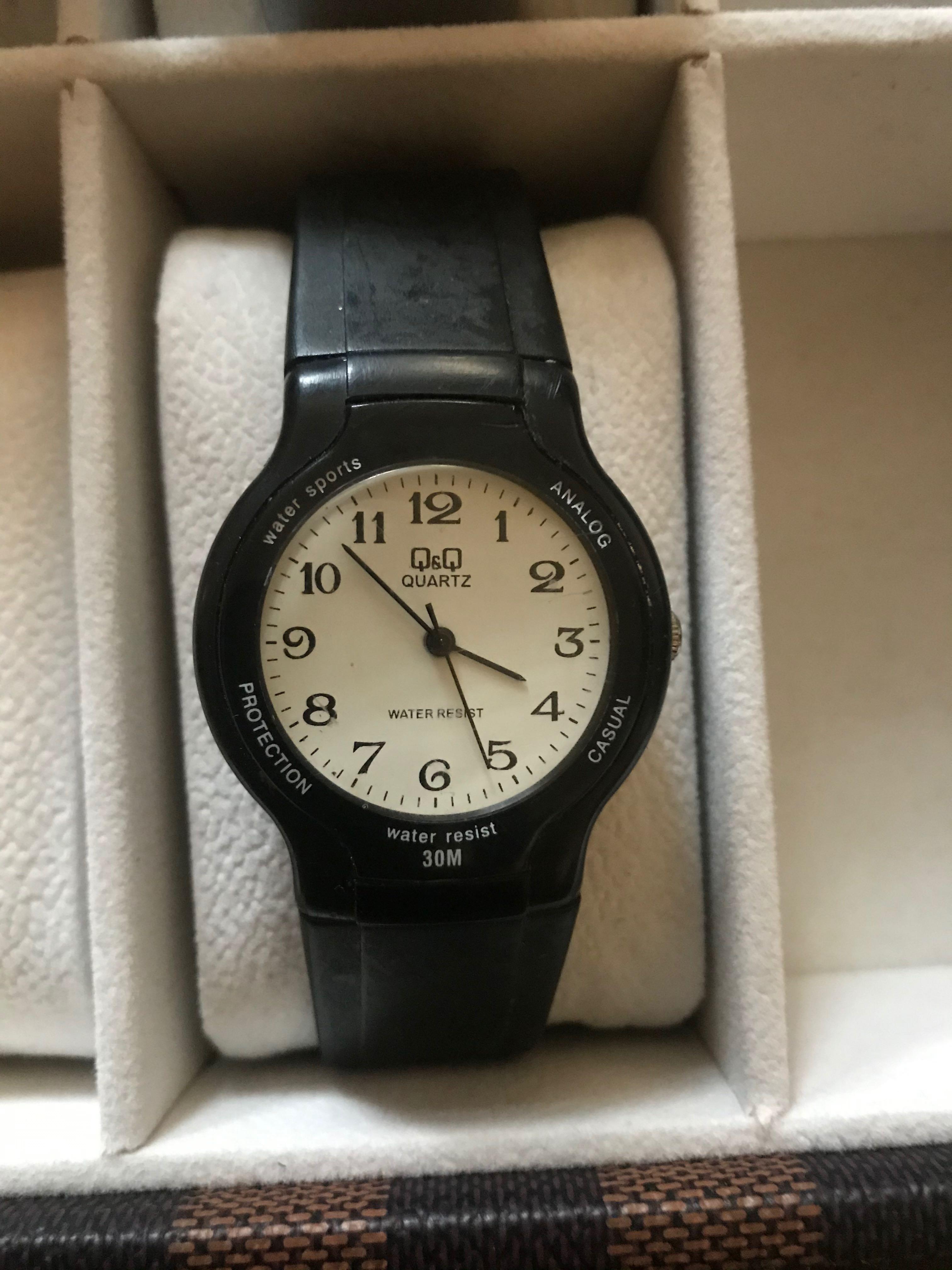 Q&q quartz water shop resist 30m
