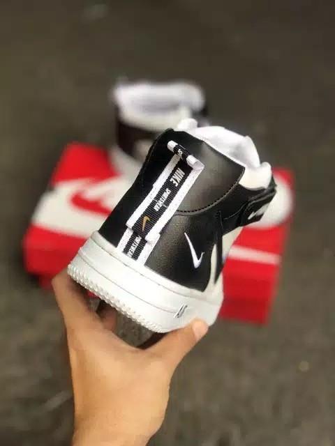 Nike air force one utility sneakers sepatu shoes bukan zara, Fesyen Pria,  Sepatu , Sneakers di Carousell