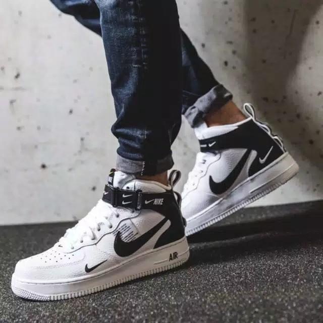 Nike air force one utility sneakers sepatu shoes bukan zara, Fesyen Pria,  Sepatu , Sneakers di Carousell