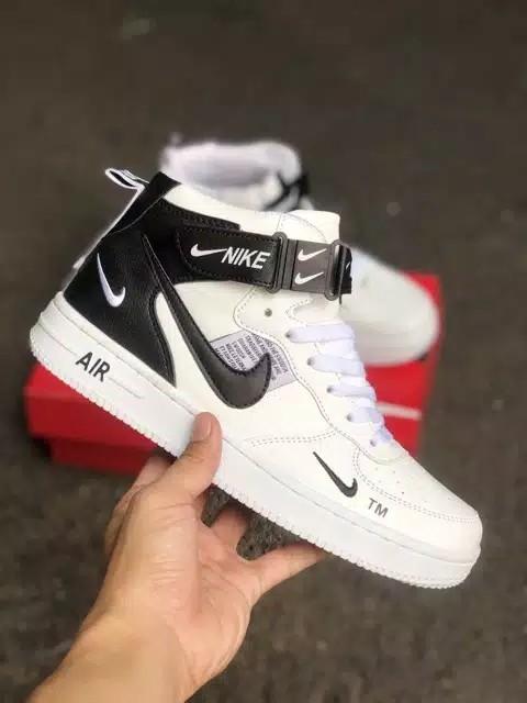 Nike air force one utility sneakers sepatu shoes bukan zara, Fesyen Pria,  Sepatu , Sneakers di Carousell