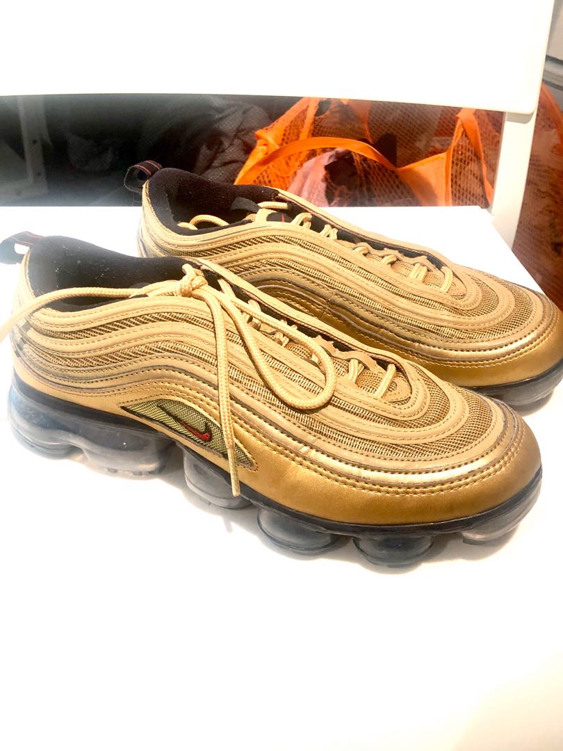 air vapormax 97 metallic gold