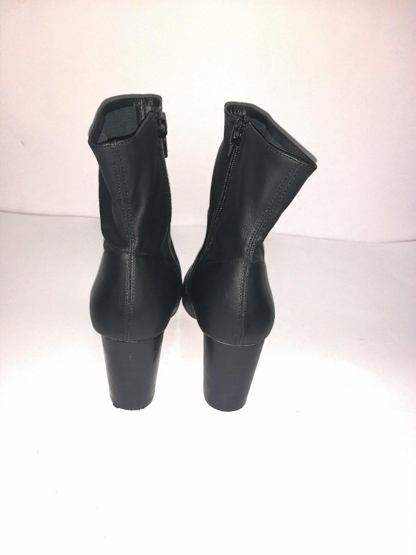 novo leather ankle boots
