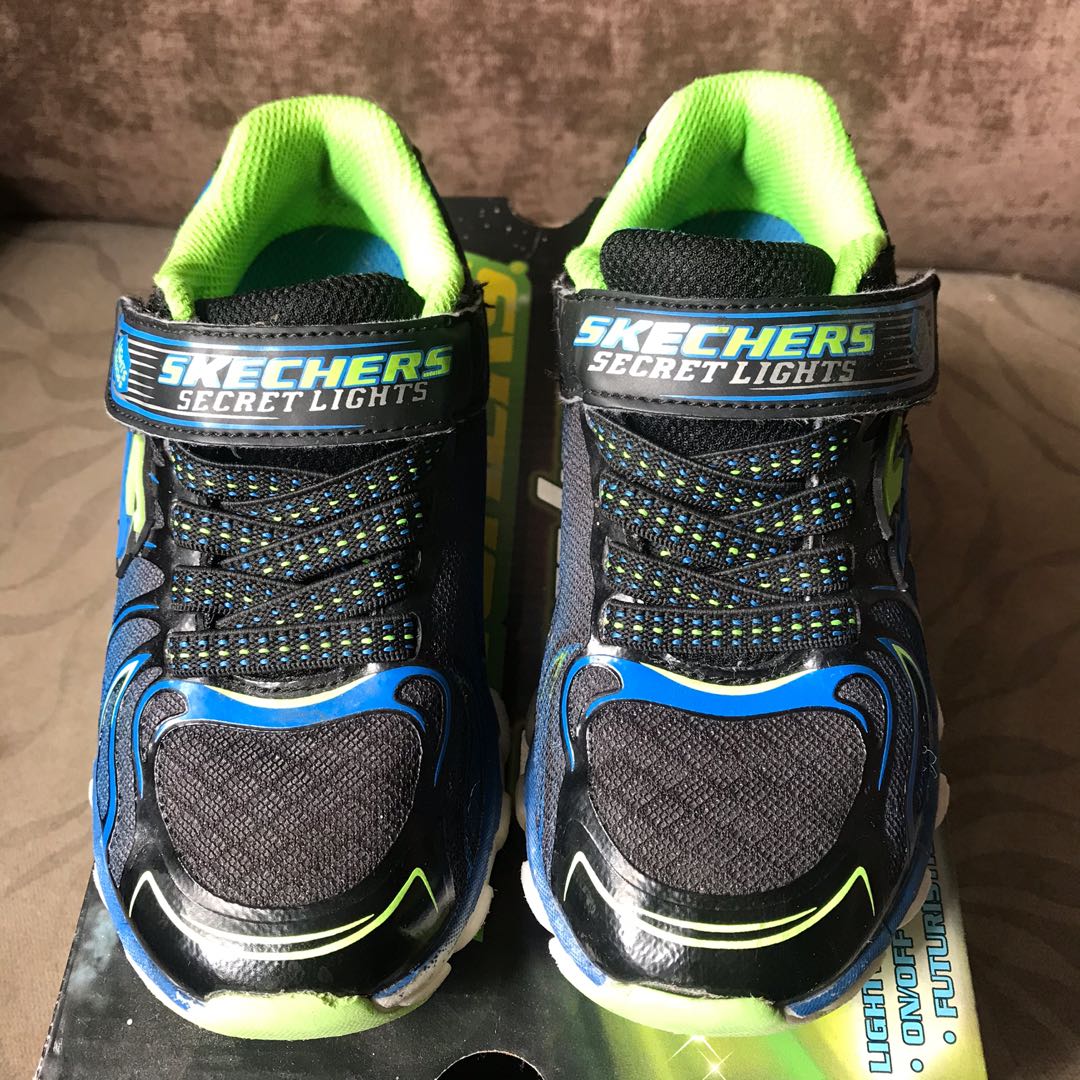 Skechers light sale up 01