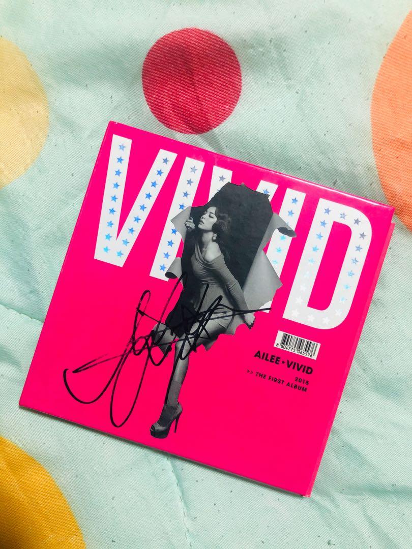 SIGNED] AILEE - Vivid (Vol. 1) CD + 32p Photo Booklet CD, Hobbies