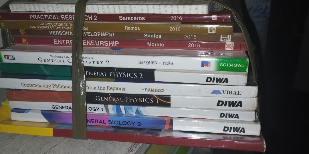 STEM books Senior High (Category: Textbooks) located in Quezon City. Submitted by absurdie (Listing ID 274701365, Image 3). Description: Used Q.C area price range: 150-500 Senior High School Books STEM.