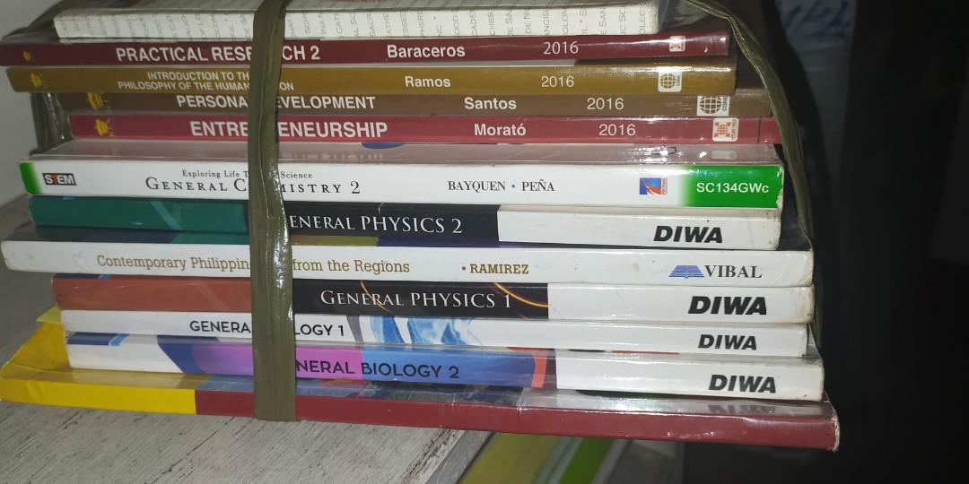 STEM books Senior High (Category: Textbooks) located in Quezon City. Submitted by absurdie (Listing ID 274701365, Image 1). Description: Used Q.C area price range: 150-500 Senior High School Books STEM.