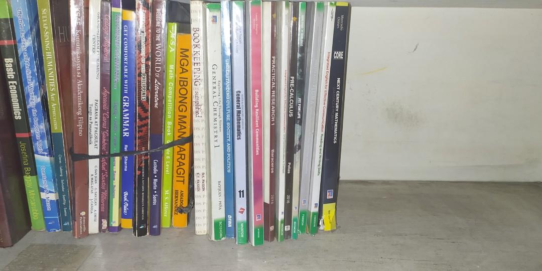 STEM books Senior High (Category: Textbooks) located in Quezon City. Submitted by absurdie (Listing ID 274701365, Image 2). Description: Used Q.C area price range: 150-500 Senior High School Books STEM.