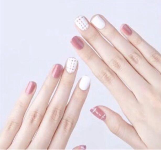 Get Wallpaper Onhand White Pink Fake Nails Nail Adhesives Health For Android