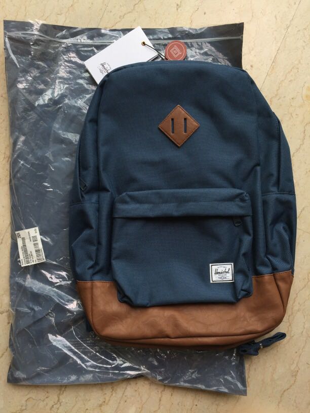 herschel heritage backpack navy