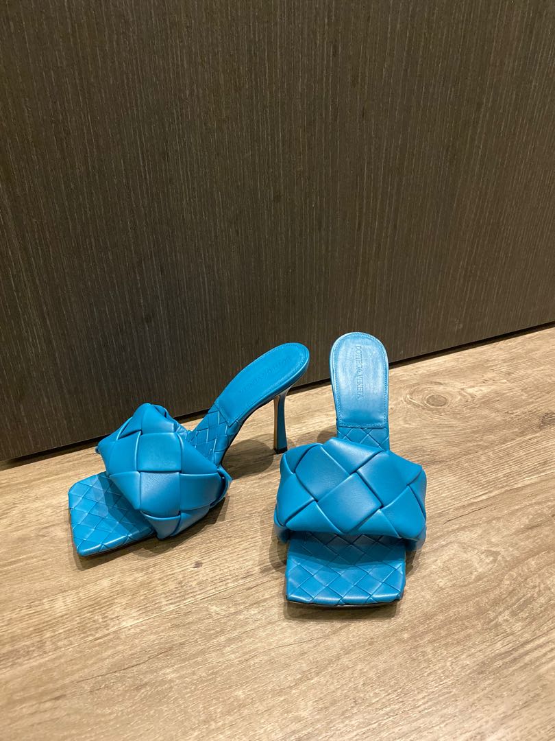 Bottega Veneta Lido Sandals Nappa In Vintage Blue Luxury Sneakers Footwear On Carousell Bottega Veneta Lido Sandals Nappa In Vintage Blue Luxury Sneakers Footwear On Carousell