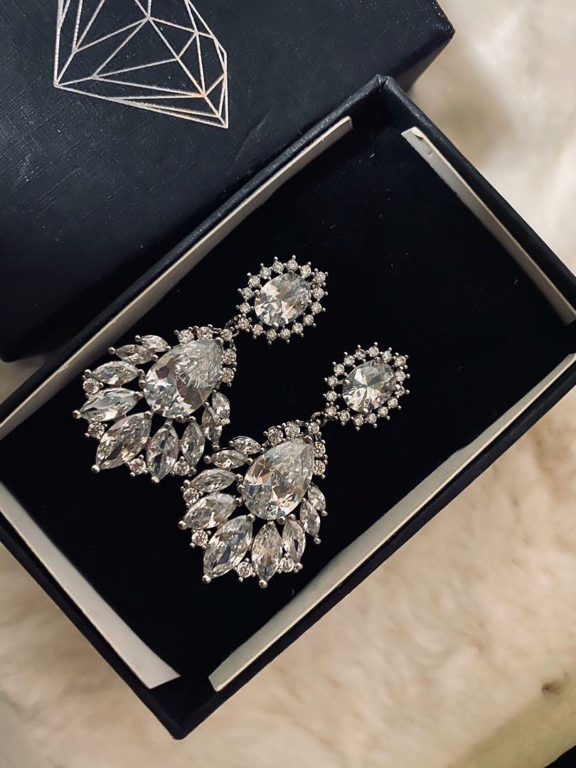 Bridal earrings Lovisa