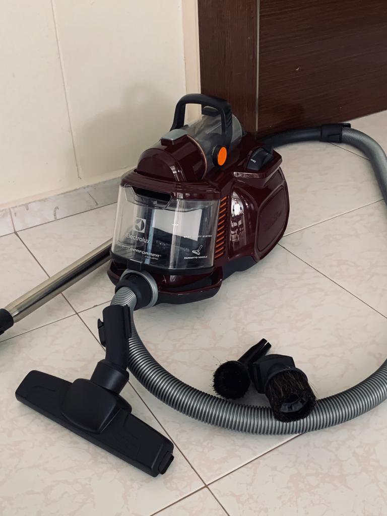 Electrolux Silent Performer Vacuum Cleaner, TV & Home Appliances