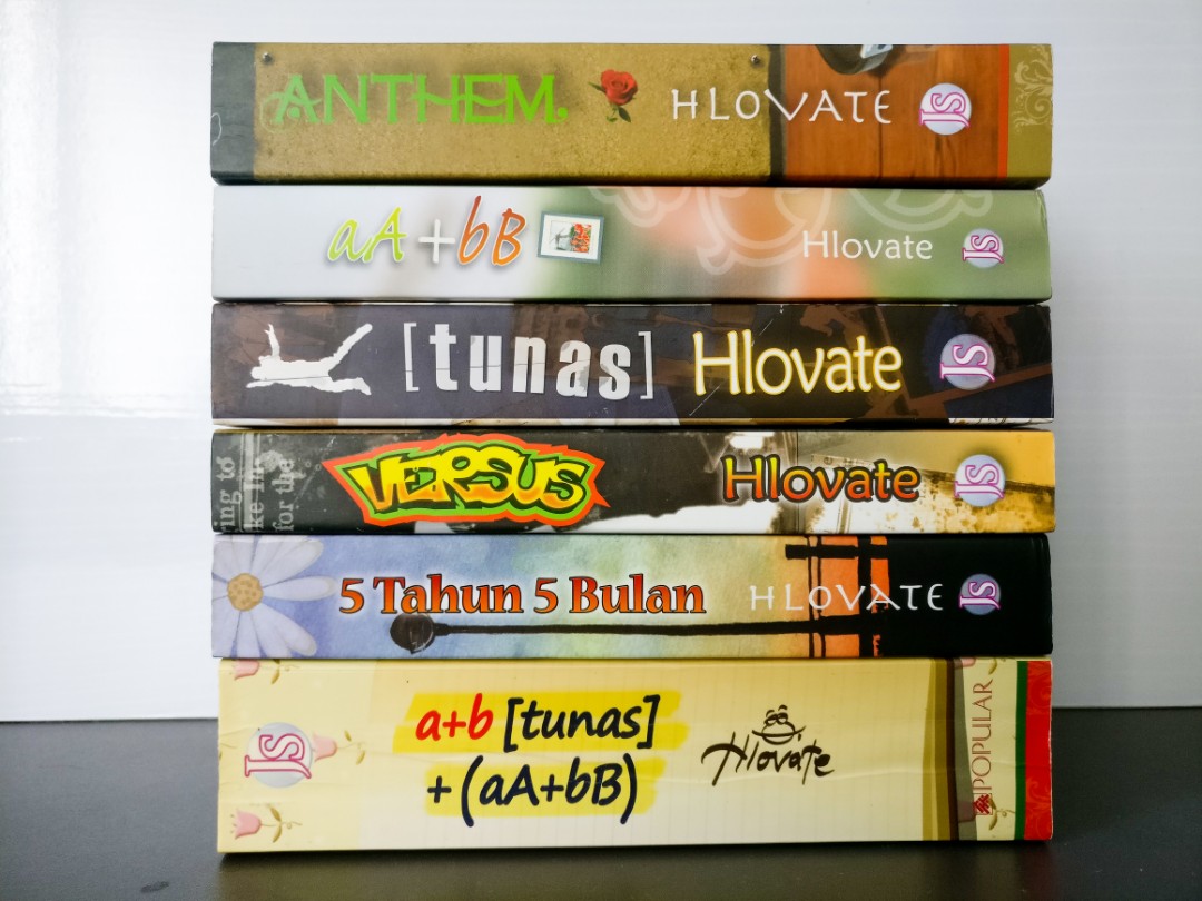 Download Tunas Hlovate Background