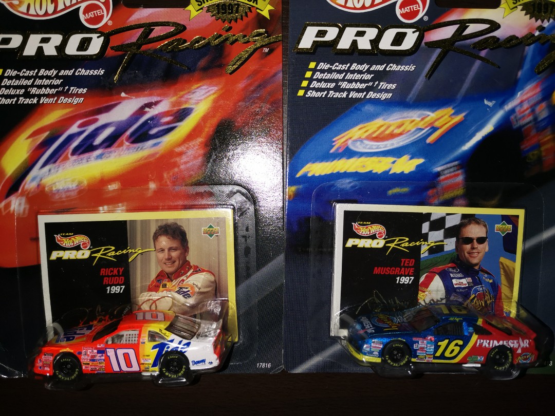 hot wheels nascar track