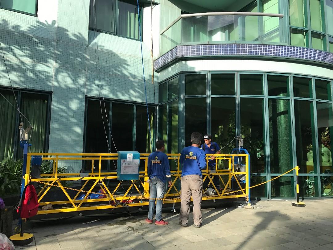 Motorized gondola for rent on Carousell