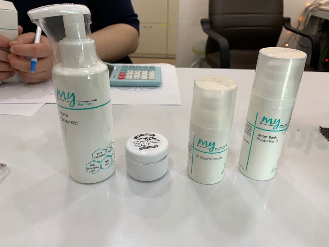 myclinic acne cleanser