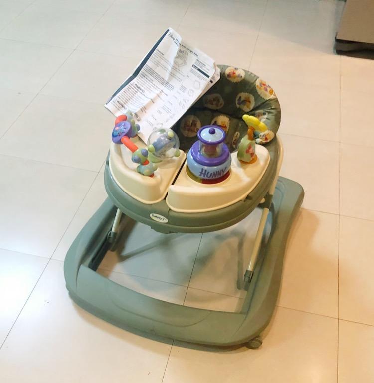 Safety 1st winnie the pooh sale walker manual
