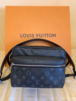 outdoor messenger lv