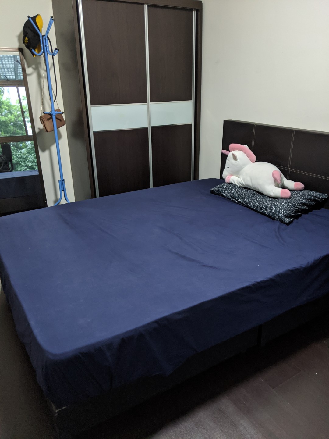 (Category: ) located in . Submitted by mariarizza (Listing ID 274973410, Image 1). Description: .