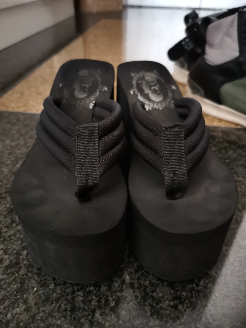 black platform slippers