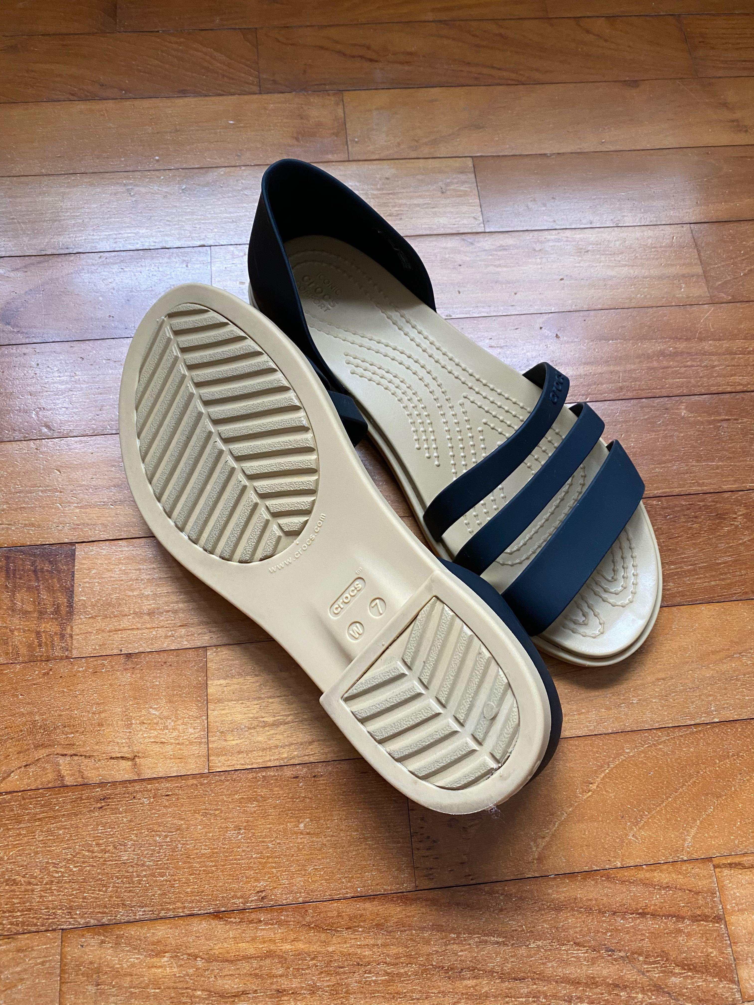 Tulum open flat clearance crocs