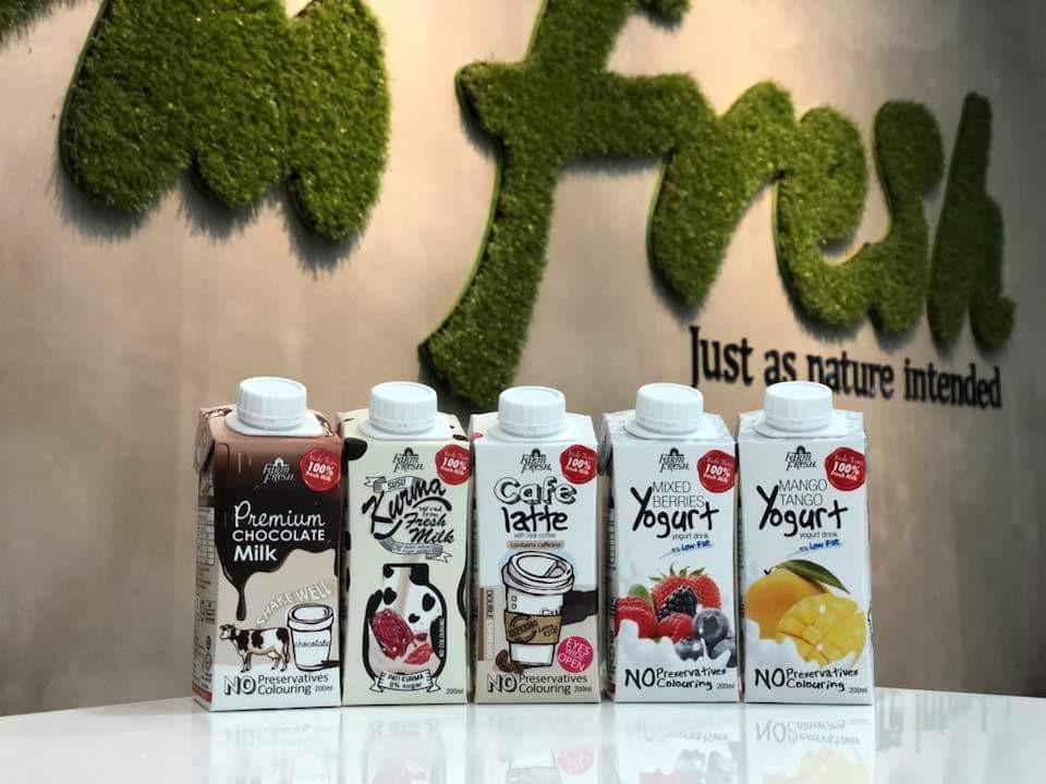 Farm Fresh Uht Flavor Fresh Milk Come In Trendy 200ml Tetraedge With Cap Say No To Straw Food Drinks Packaged Snacks On Carousell