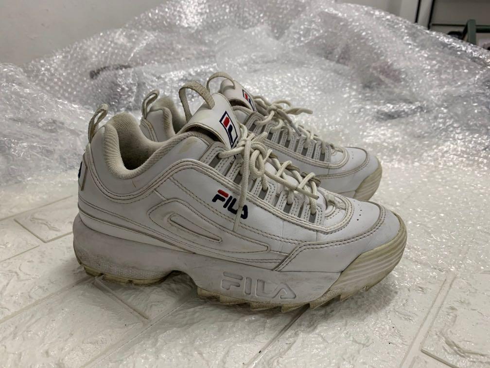 Fila Sports Shoes size us 7 mm 250