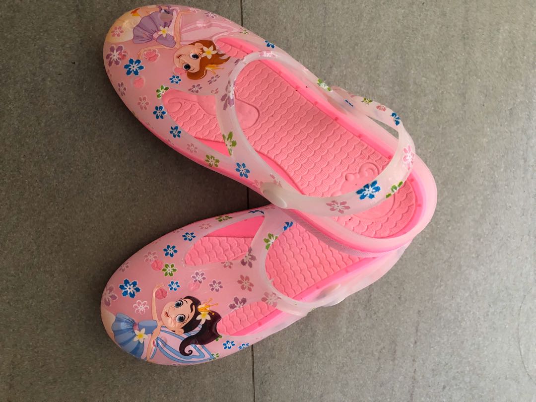 girls jelly sandals