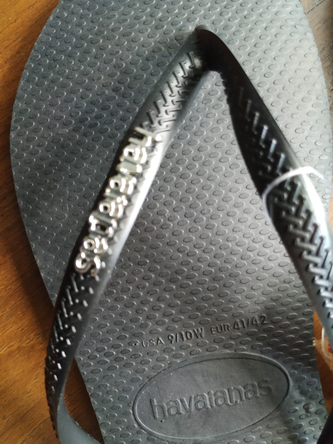 havaianas silver metal logo