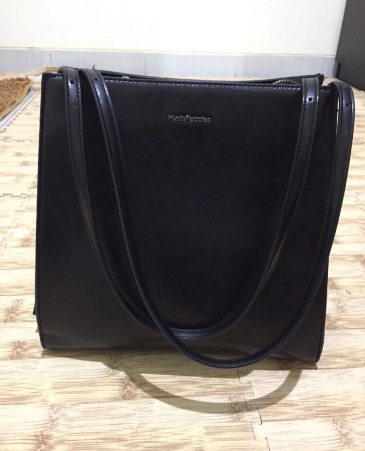 Jual Tas/ Bag Hush Puppies Hitam, Luxury, Bags & Wallets on Carousell