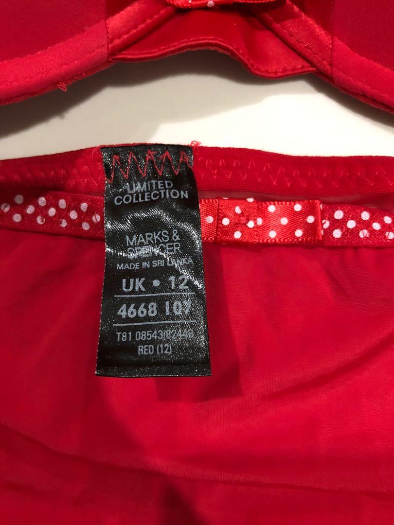 M&S Bnew Push up Bra size 36AA with discoloration, Women's Fashion,  Undergarments & Loungewear on Carousell