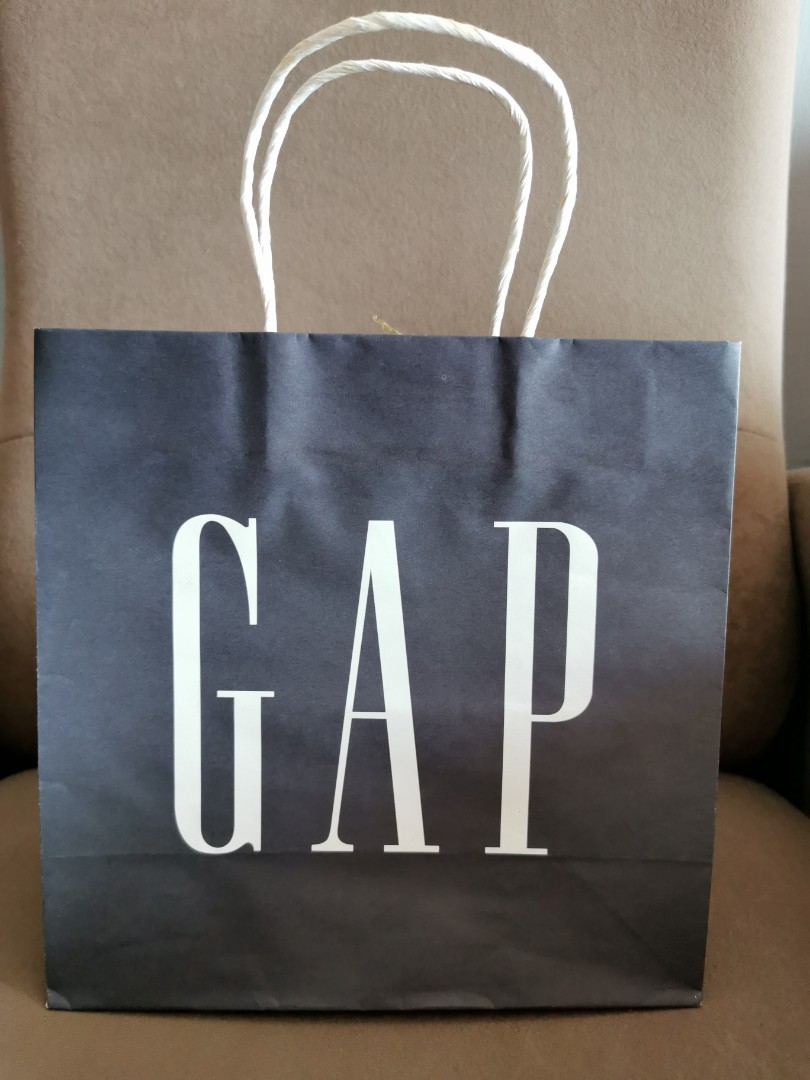 Gap paper bag new arrivals
